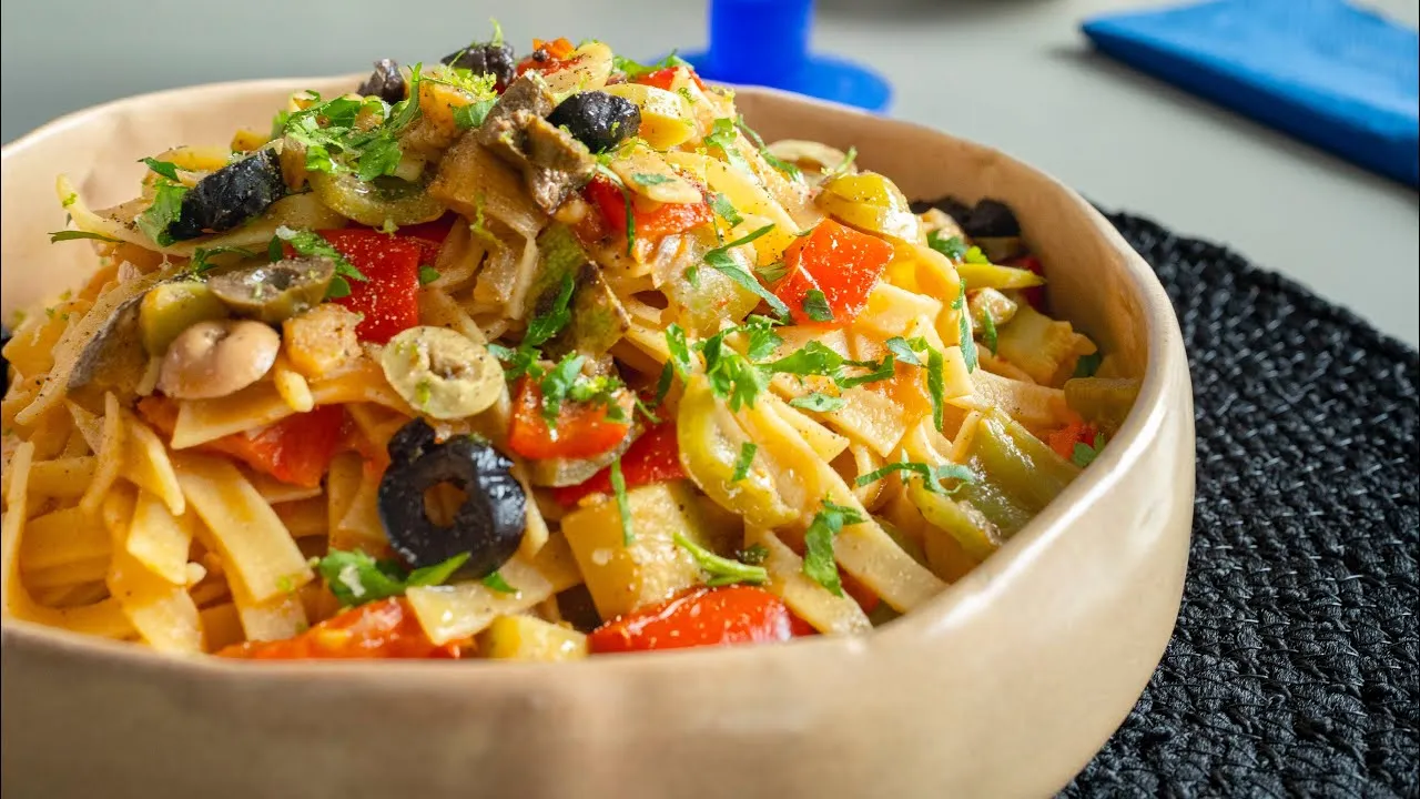 MAKARNA VE SALATALAR